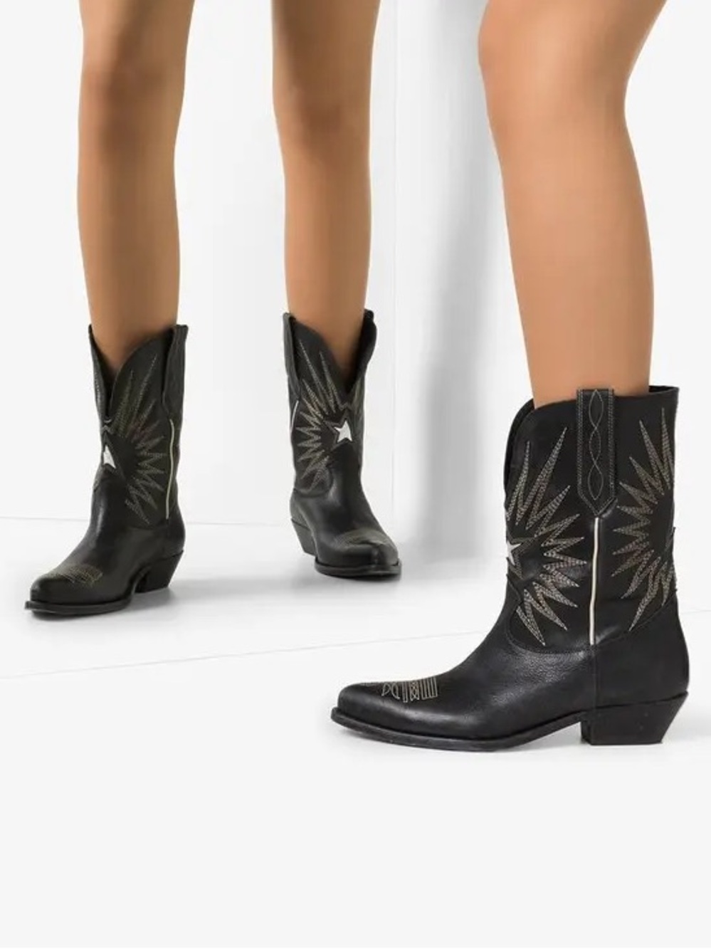 Golden Goose Wish Star 40mm Embroidered Leather Cowboy Boots – Black
Size 39 - Picture 1 of 14